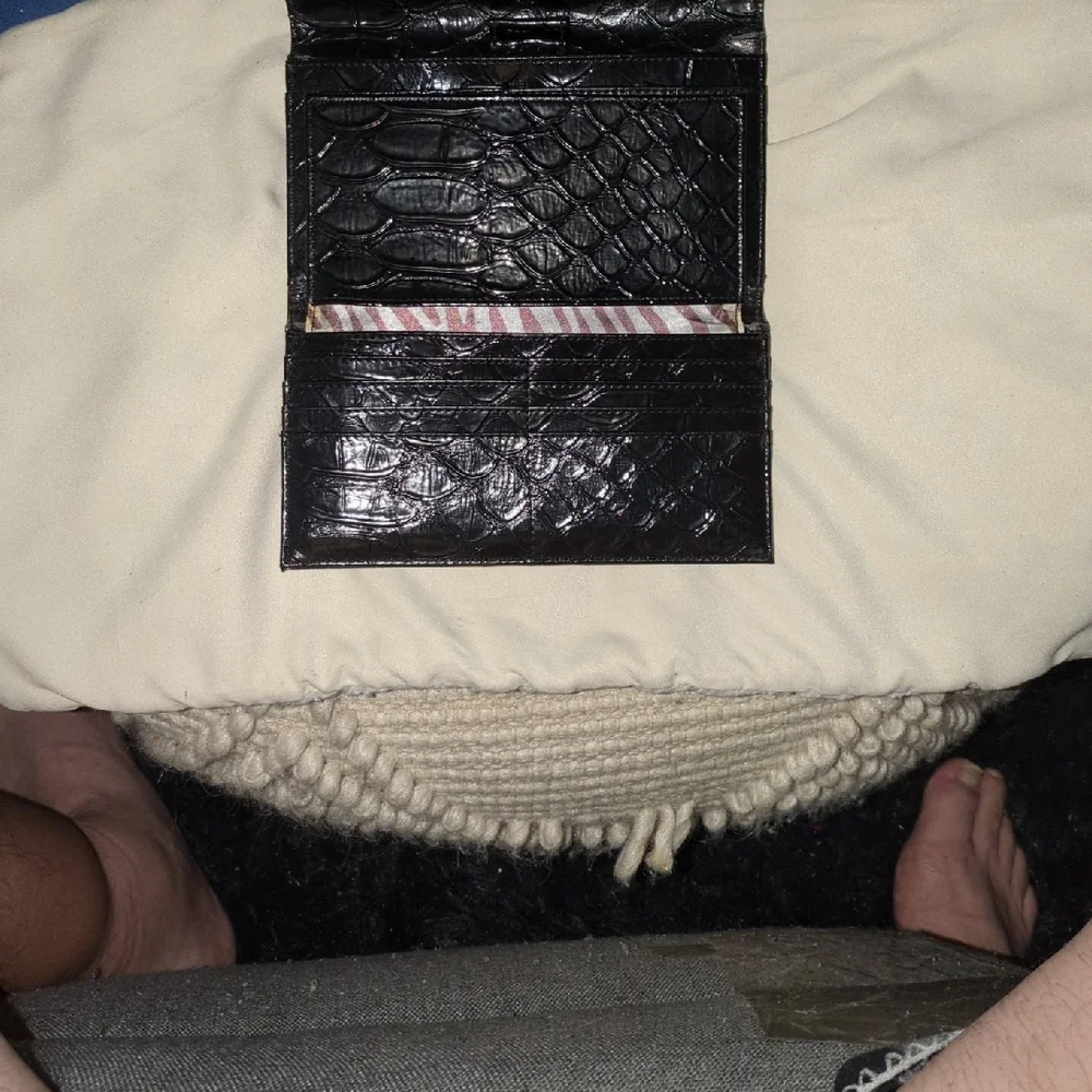Guess Black Wallet with Silver Clasp And Guess Key Tags Now Only $25 - Picture 2 of 14